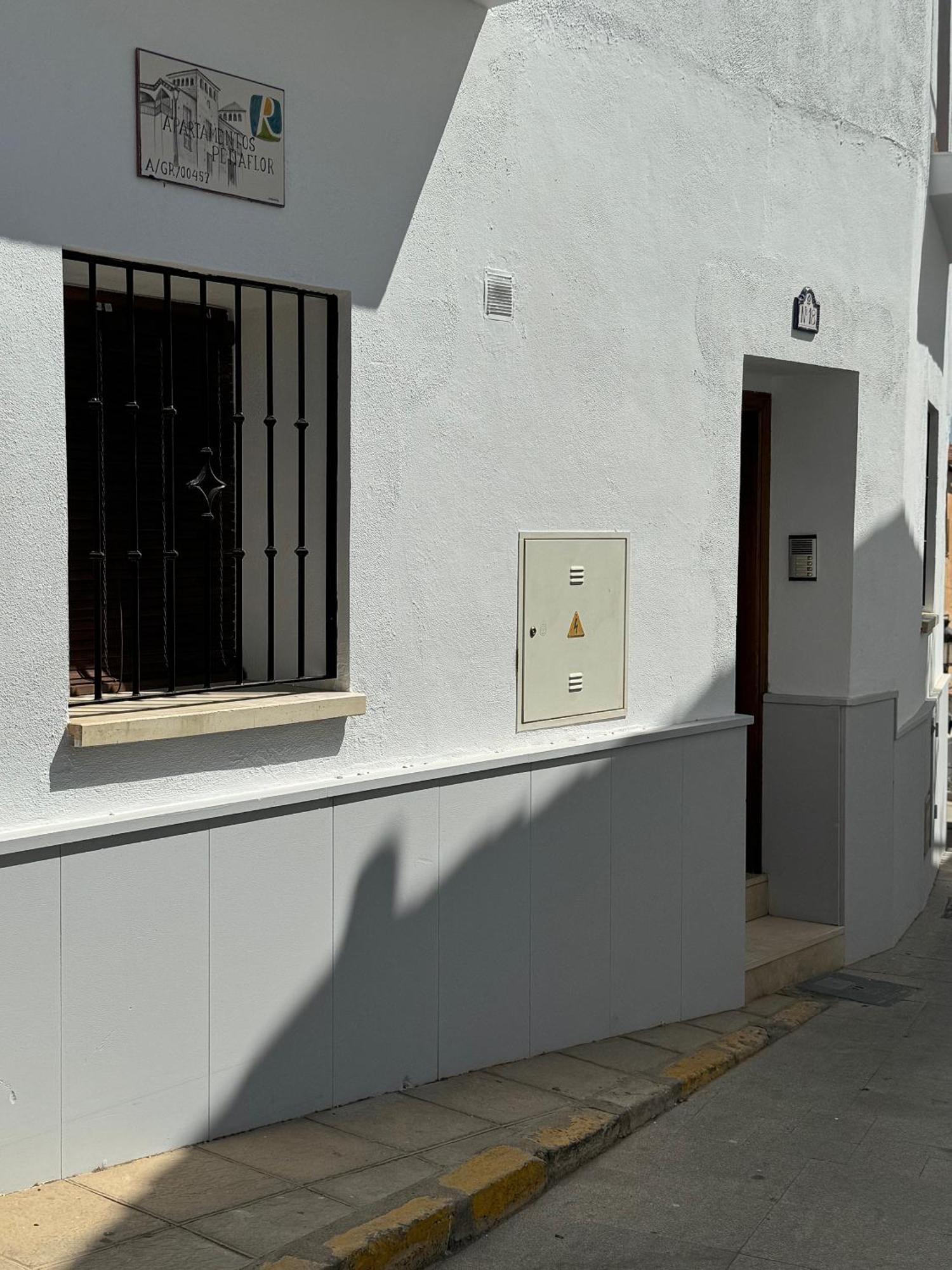 Apartamentos Penaflor غواذيكس المظهر الخارجي الصورة